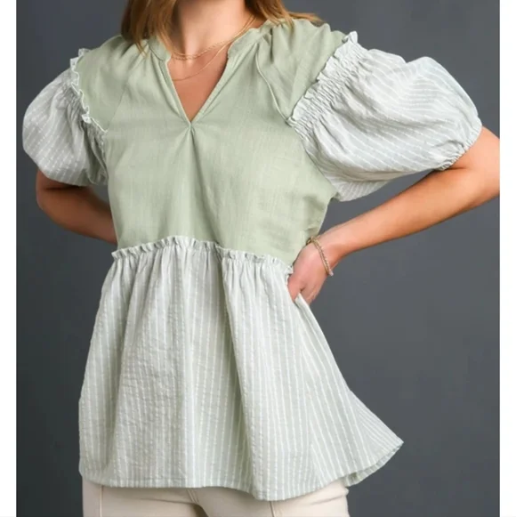 UMGEE NWT SAGE LINEN BLEND V-NECK SHORT SLEEVE TOP - Picture 1 of 6